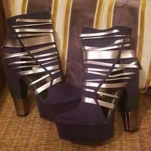 SEXY purple and pewter platform Booties!